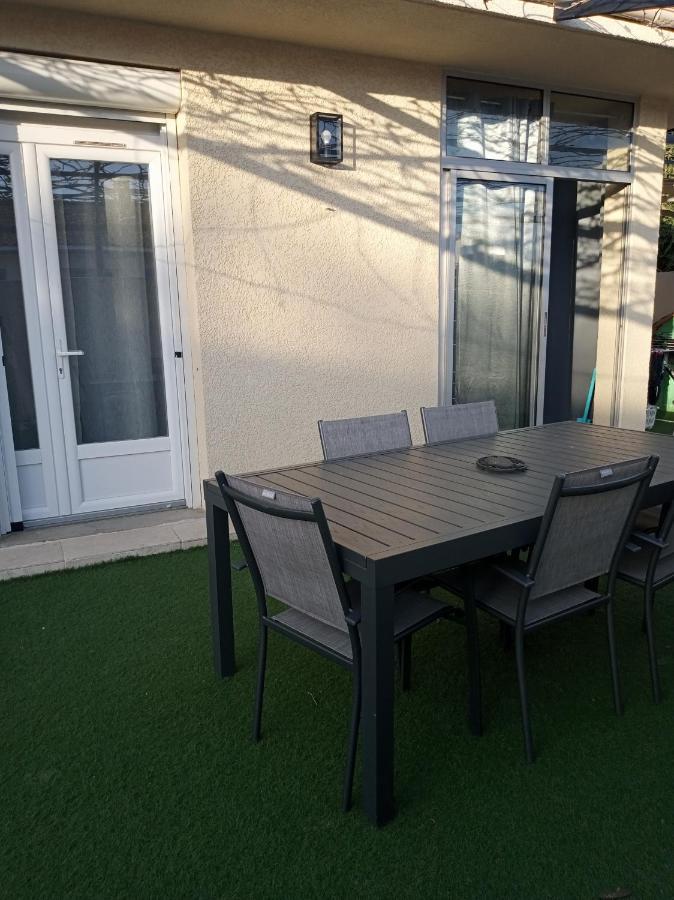 Apartment J Et V